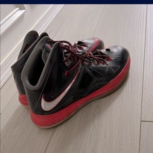 Nike Lebron 10’s